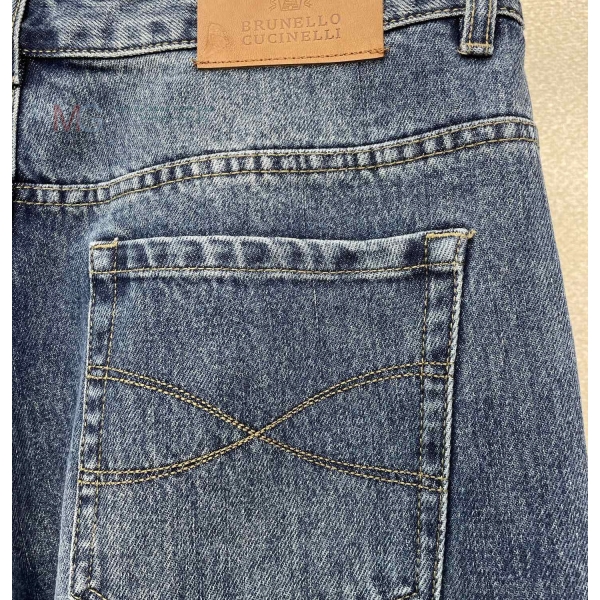 ���� ���ڷ� ��ġ�ڸ� û���� BC256390