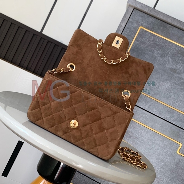 ��* �̴� �÷��� A26650-3