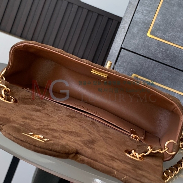 ��* �̴� �÷��� A26650-3