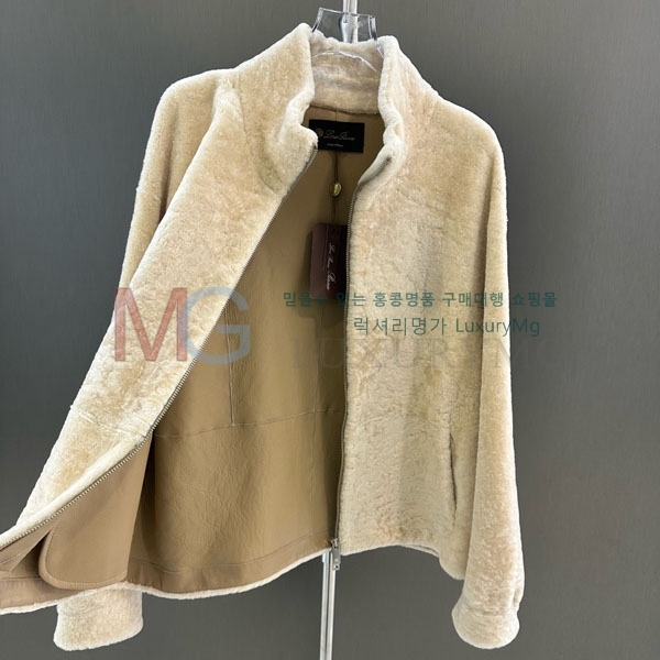  η** þ   LP422564-8