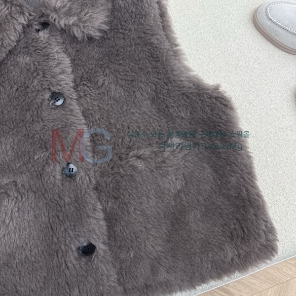  η** þ    LP424502-4