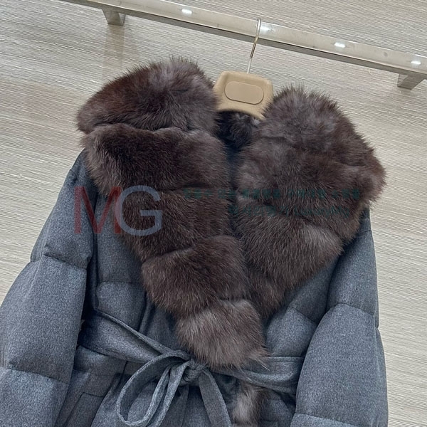 ���� �η�**�� �ٿ� �е� LP424502-18