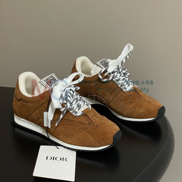 ���� �̿�̿� ����Ŀ�� M1803255-2