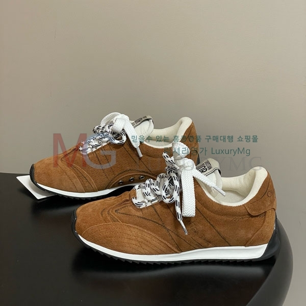 ���� �̿�̿� ����Ŀ�� M1803255-2