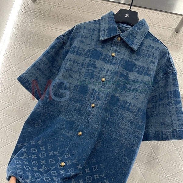 �������� ���̺��� ���� Ƽ���� LV47234320-1