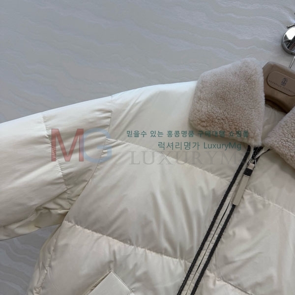 ���� ���ڷ� ��ġ�ڸ� �ٿ� �е� BC5345054-1