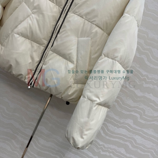 ���� ���ڷ� ��ġ�ڸ� �ٿ� �е� BC5345054-1