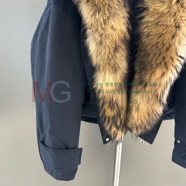  η** ٿ е LP434064-6