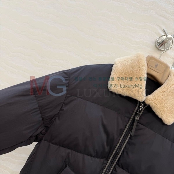 ���� ���ڷ� ��ġ�ڸ� �ٿ� �е� BC5345054-3