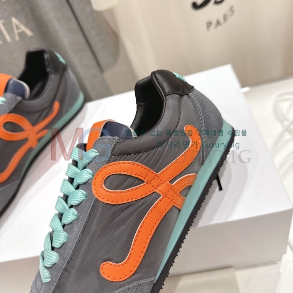 ���� �ο��� ����Ŀ�� R7T63301-6