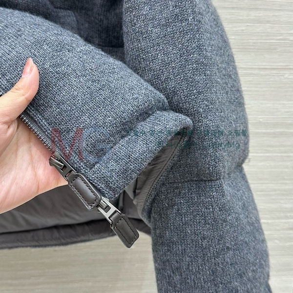 ���� �η�**�� �ٿ� �е� LP434205-1