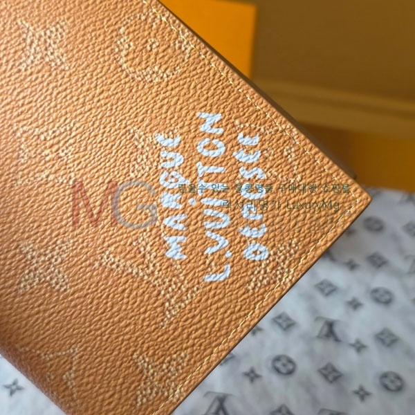 ���̺��� �н���Ʈ Ŀ�� �������� M26831-3