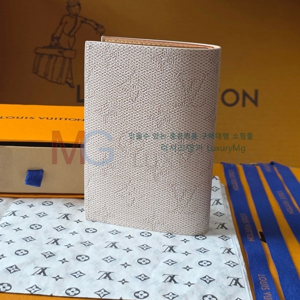 ���̺��� �н���Ʈ Ŀ�� �������� M26831-5