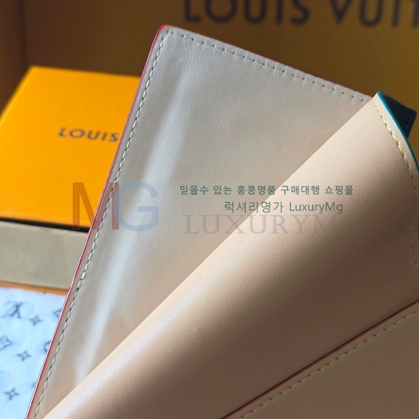 ���̺��� �н���Ʈ Ŀ�� �������� M26831-6