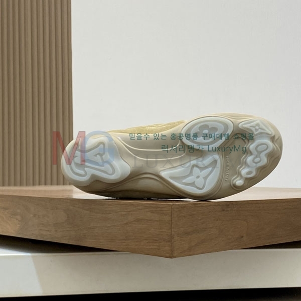 �������� ���̺��� ����Ŀ�� 1LV358801-4