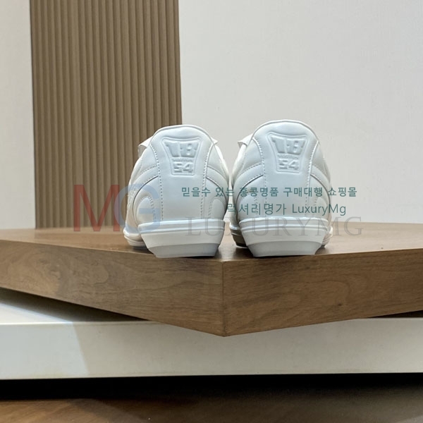 �������� ���̺��� ����Ŀ�� 1LV358801-1