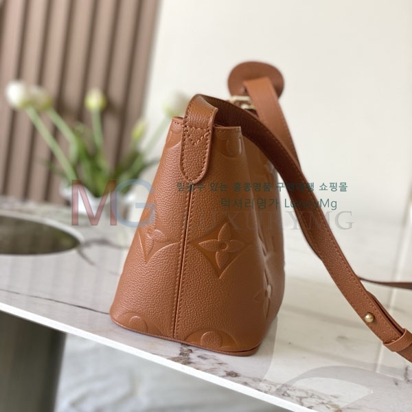 ���̺��� ���� BB M28220-1