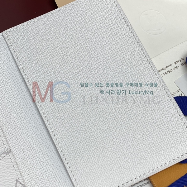 ���̺��� �н���Ʈ Ŀ�� �������� M27083-1