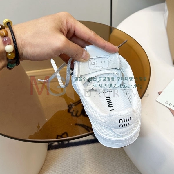 �������� �̿�̿� ����Ŀ�� M5M66011-3