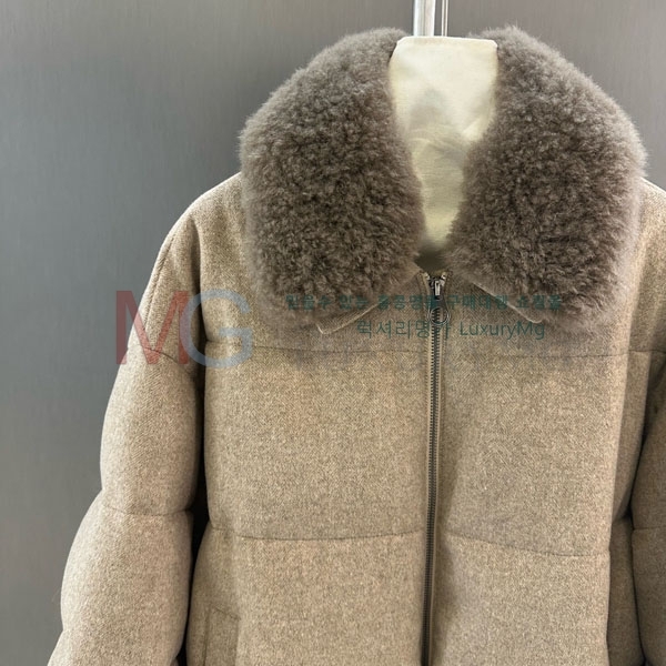 ���� ���ڷ� ��ġ�ڸ� �ٿ� �е� BC52354066-2