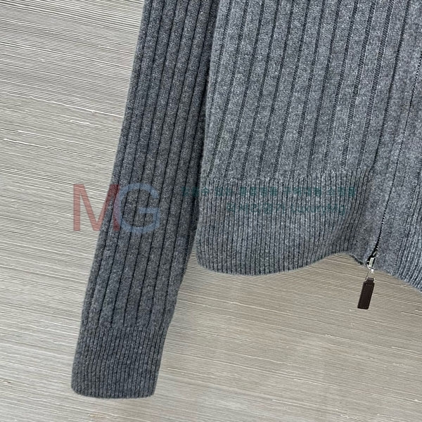 ���� �η�**�� ������ ����� ��Ŷ LP451044-4