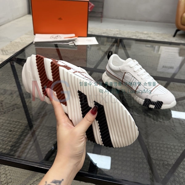 ���� �����޽� ����Ŀ�� HE566301-1