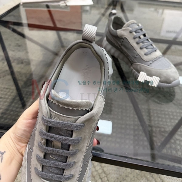 ���� �����޽� ����Ŀ�� HE566301-3