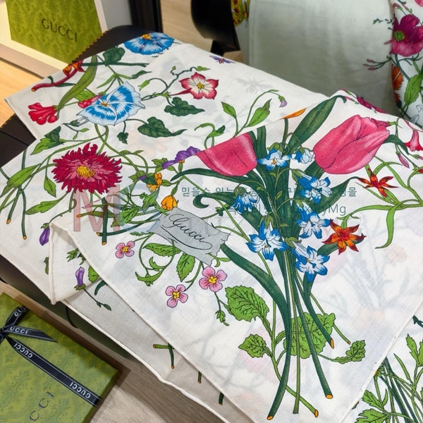 ���� ���÷�/��ī�� GU23240-8