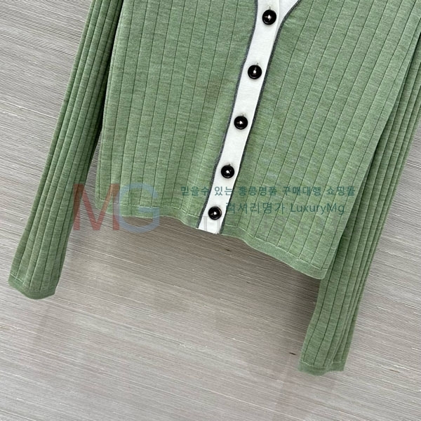 ���� ���ڷ� ��ġ�ڸ� ������ ����� BC643409-5