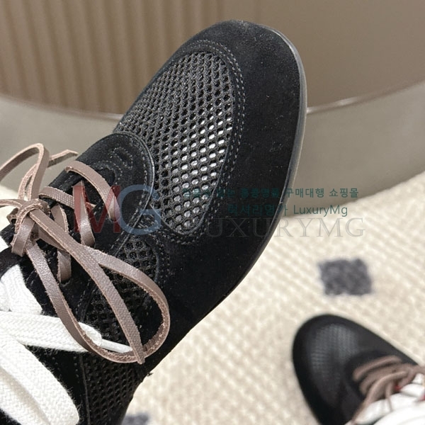 ���� �̿�̿� ����Ŀ�� 1M622810