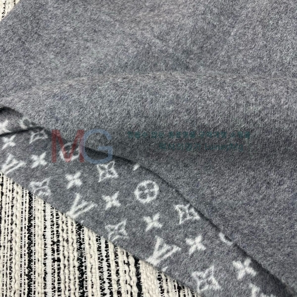 ���� ���̺��� ��ĿƮ LV565704-1