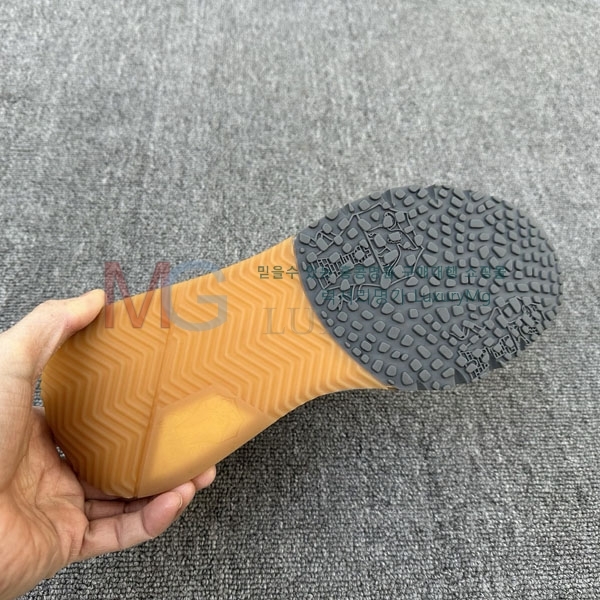 ���ڷ� ��ġ�ڸ� ����Ŀ�� BC771153-9