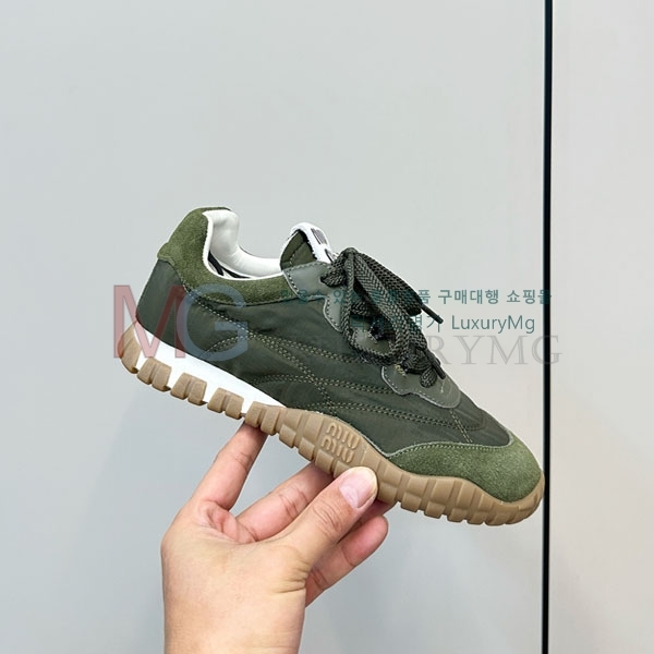 ���� �̿�̿� ����Ŀ�� MI30099-4