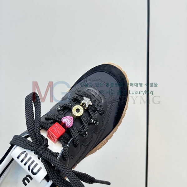 ���� �̿�̿� ����Ŀ�� MI30099-1