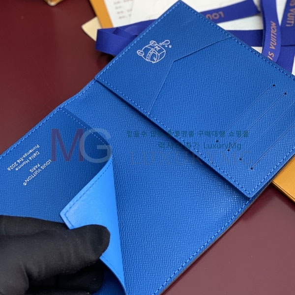 ���̺��� �н���Ʈ Ŀ�� �������� M28008-2