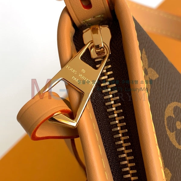 ���̺��� ĳ���� �̽�Ʈ ����Ʈ M28101-1