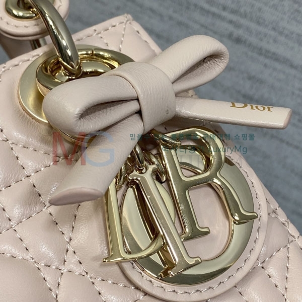 ��� �̴� ���̵�� M754210-1