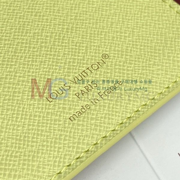 ���̺��� �н���Ʈ Ŀ�� �������� M28281-1