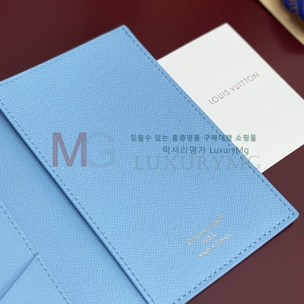 ���̺��� �н���Ʈ Ŀ�� �������� M28281-3