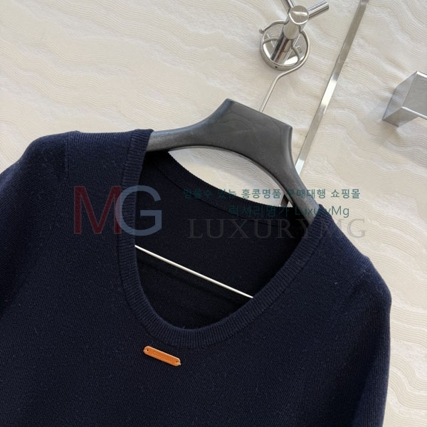 ���� �̿�̿� ���� Ƽ���� MU484650-8