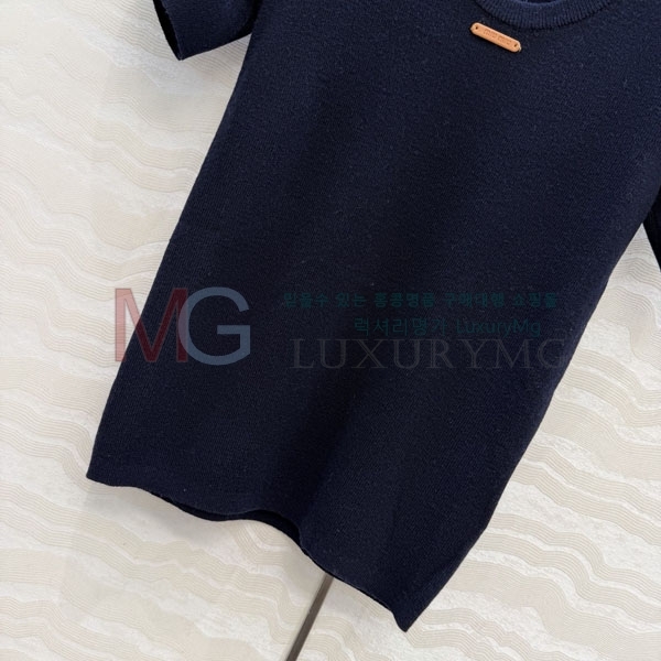 ���� �̿�̿� ���� Ƽ���� MU484650-8