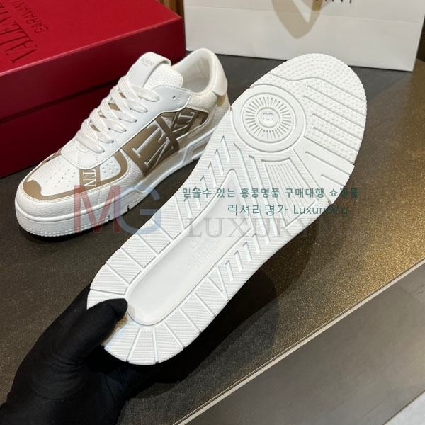 ���� �߷�Ƽ�� ����Ŀ�� VA558043-3