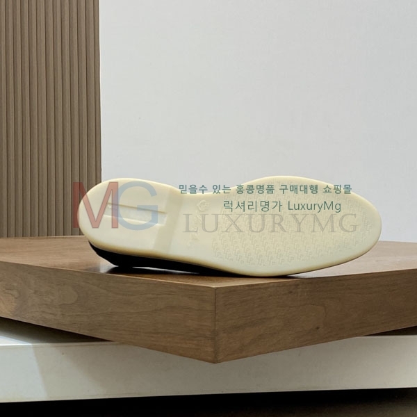 ���� �η�**�� ĳ�־� ���� 3LP580114-10