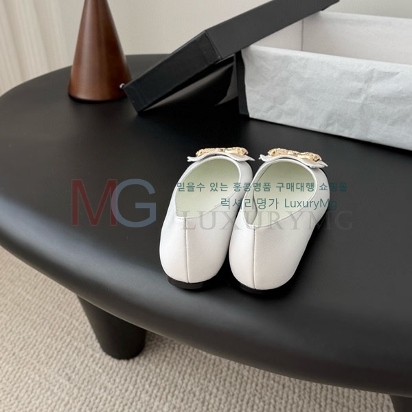 ���� ��*  �÷����� A7116602