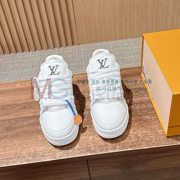 �������� ����*�� ����Ŀ�� LV618881