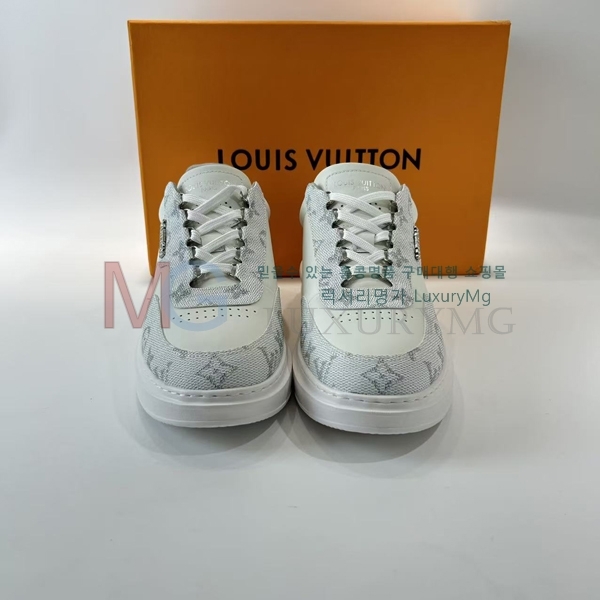 ���� ���̺��� ����Ŀ�� L8A67703