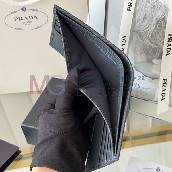 ����� ������ 2M0513-305