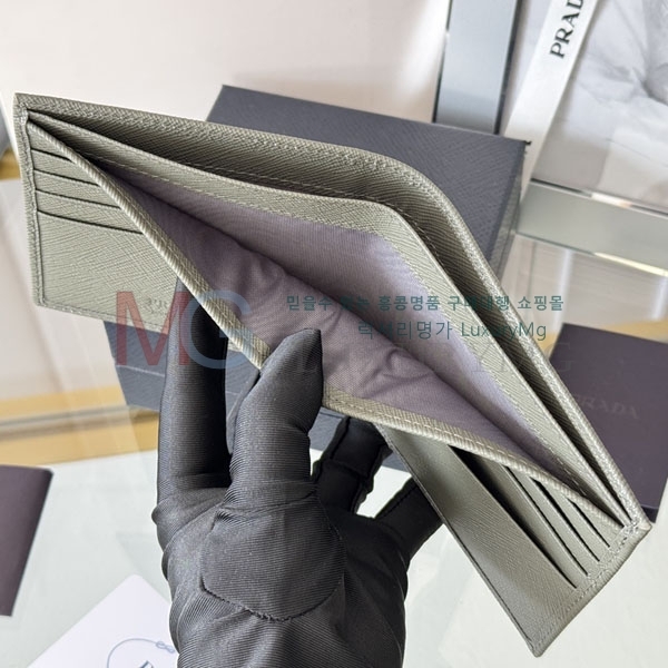 ����� ������ 2M0513-311