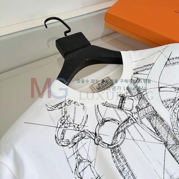 ���� �����޽� ���� Ƽ���� HE646753-1