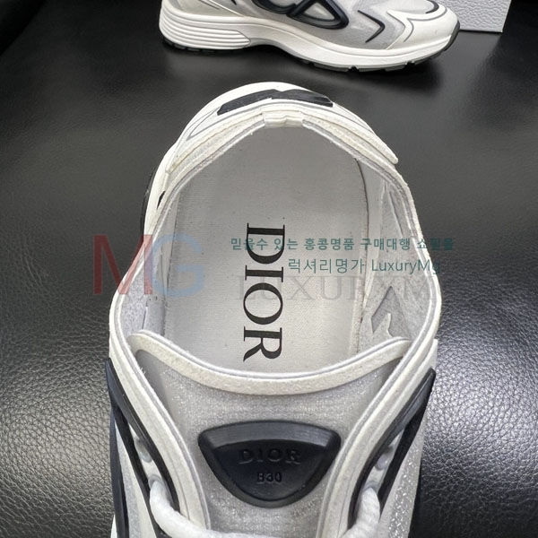 ���� ��� ����Ŀ�� D9980566-4